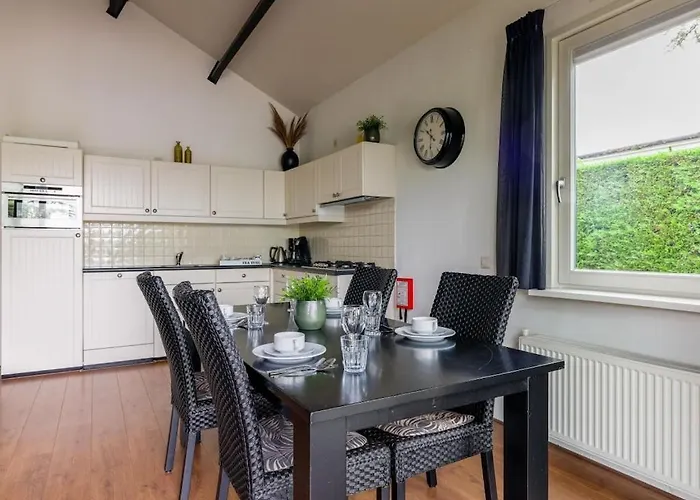 In With 1 Bedroom Wervershoof