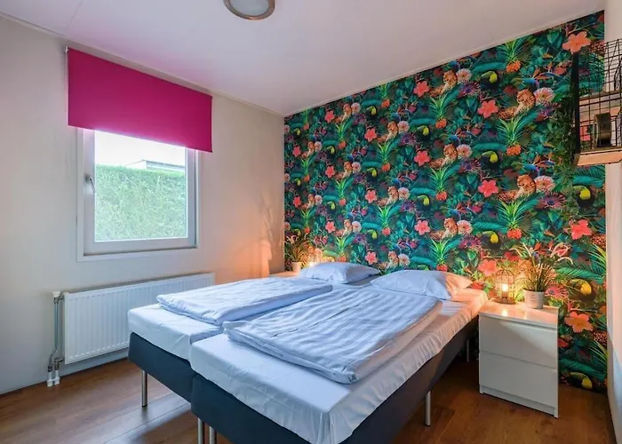 Nyaraló In With 1 Bedroom Wervershoof