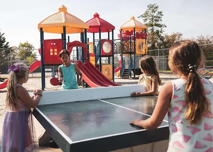 Nyaraló In With 1 Bedroom Wervershoof